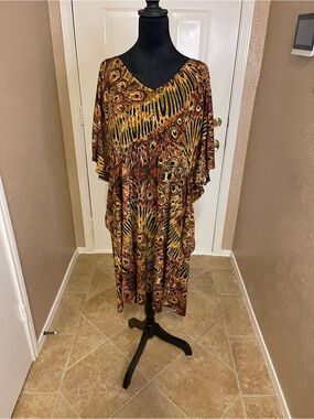 Intriguing Threads Abstract Kaftan Dress